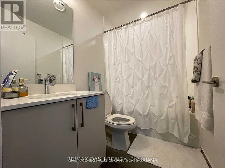 27 Bathurst St #902W — Photo 6