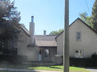 516 E Linden St, Hartford, MI 49057