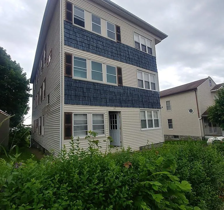 52 Plantation St #3