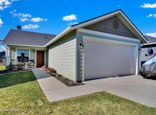 7812 W Kayak Ct, Rathdrum, ID 83858