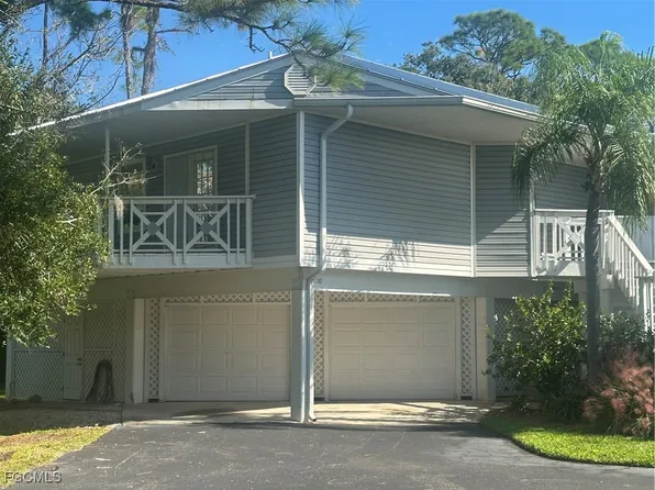 950 Moody Rd APT 110, North Fort Myers, FL 33903