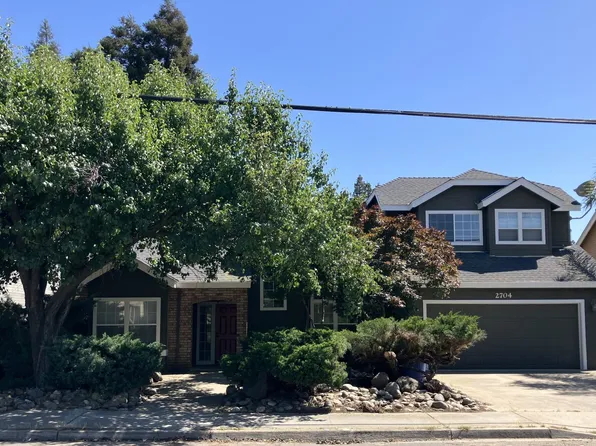 2704 Snyder Ave, Modesto, CA 95356