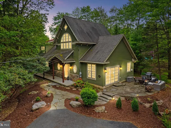 7 Red Oak Rd, Lake Harmony, PA 18624