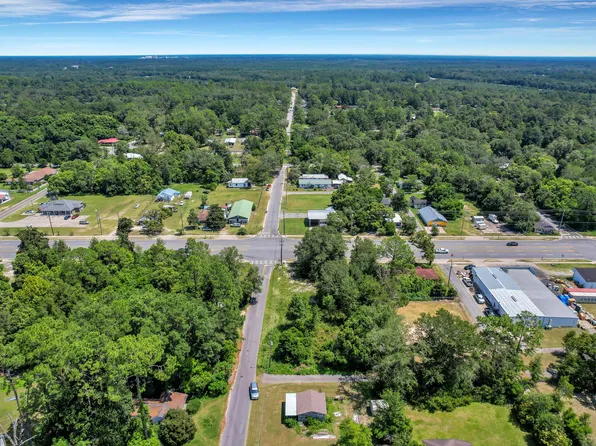 624 E Pine St, Jesup, GA 31546
