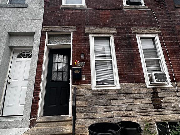 3rd image of 2078 E Monmouth St