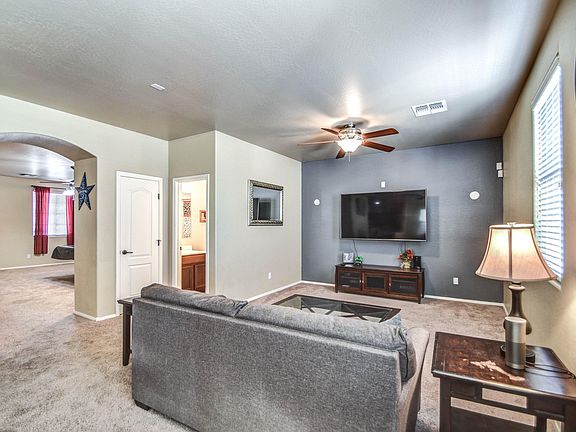 5th image of 38210 N Navarro Dr