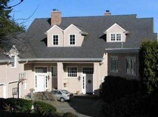 37 Country Club Dr SW UNIT A, Tacoma, WA 98498