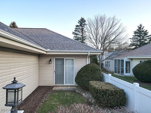 5th image of 147 Christy Dr