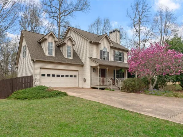 7810 Rose Ct, Cumming, GA 30040