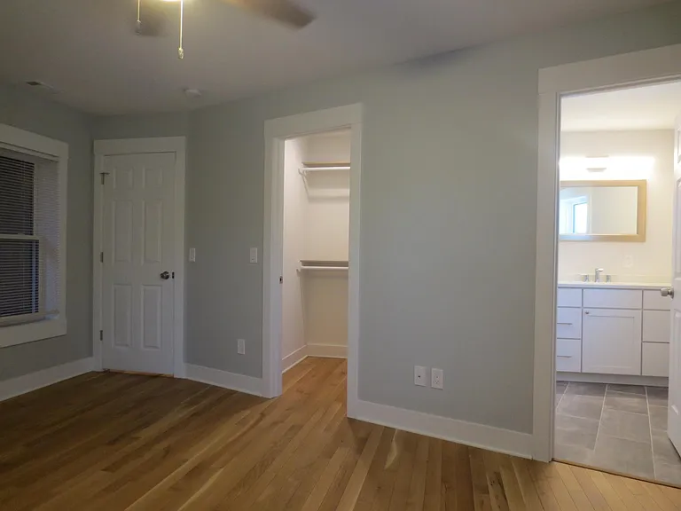 4403 Franklin Blvd — Photo 32