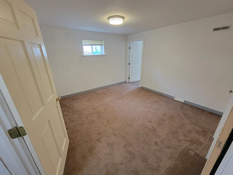 1212 Evans Ave W — Photo 25