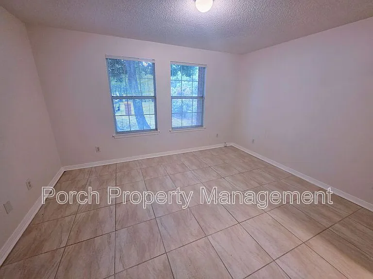 303 Shoreline Dr — Photo 29
