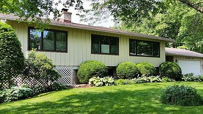 1st image of 28W154 Hillview Dr