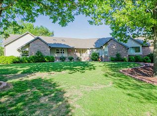 10813 Gram B Cir, Lowell, AR 72745
