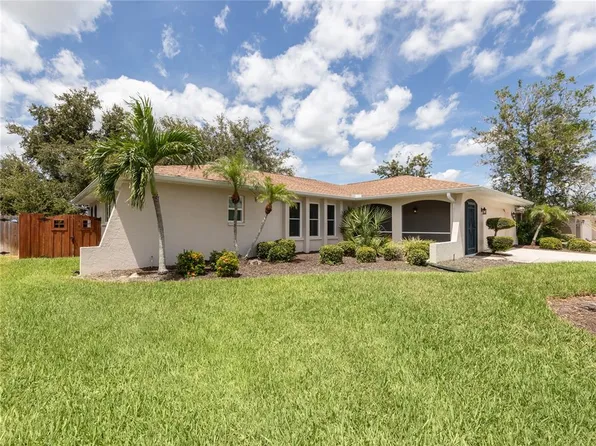 1243 Sleepy Hollow Rd, Venice, FL 34285