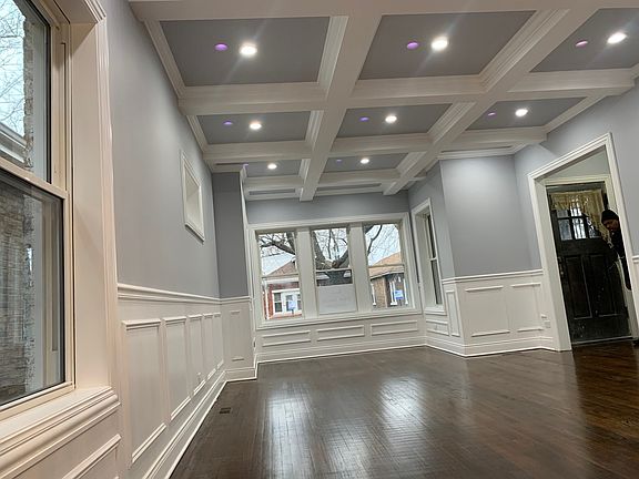4th image of 7729 S Eberhart Ave