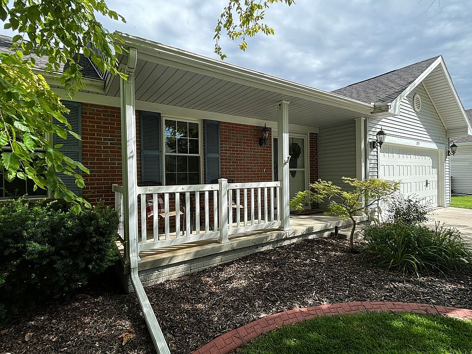 1st image of 2919 Blackhawk Dr