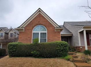 6816 Century Oaks Dr, Cordova, TN 38018