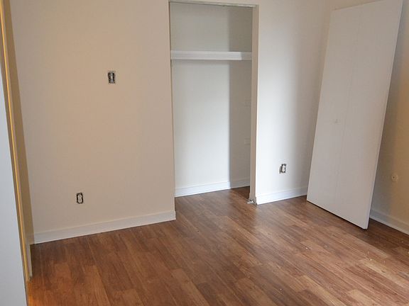 5th image of 1136 Pine St #302