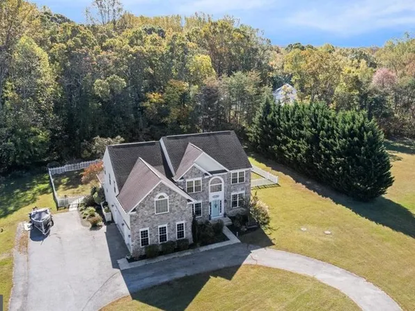 2335 Lowery Rd, Huntingtown, MD 20639