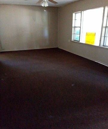 2nd image of 108 S Circle Dr