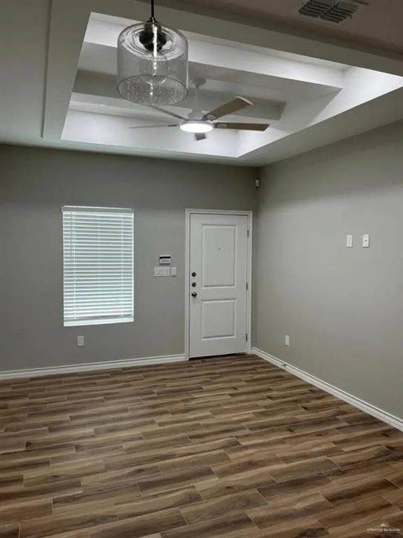 2705 E Israel Ave - 4 — Photo 4
