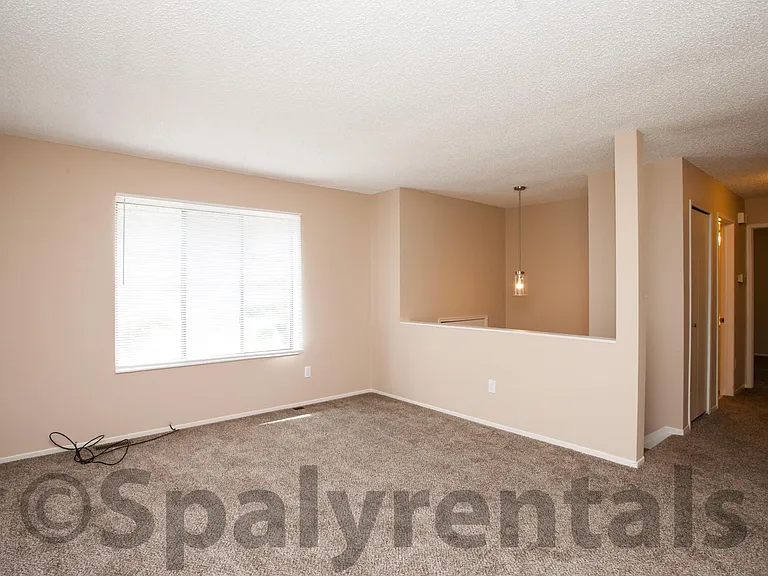2136 Winewood Ave — Photo 5