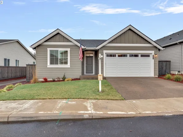 1763 N Broadway St, Estacada, OR 97023