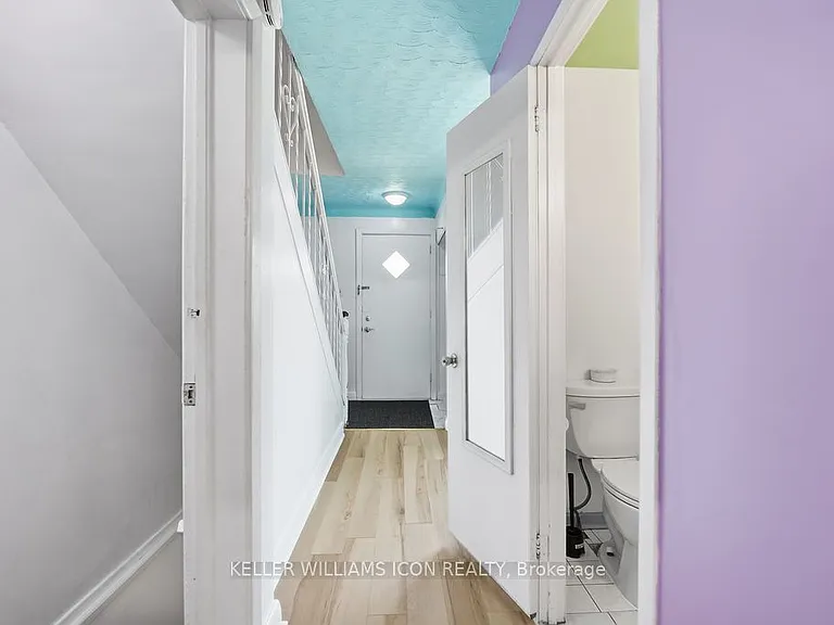 873 Woodroffe Ave — Photo 15