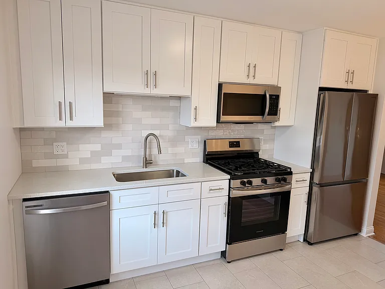 2316 N Harlem Ave #3E — Photo 1