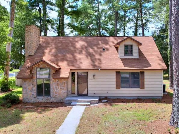 1900 Elkhorn Ln, Albany, GA 31707