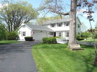 31206 Acorn Cir, Waterford, WI 53185