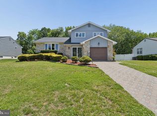 252 Sandringham Rd, Cherry Hill, NJ 08003