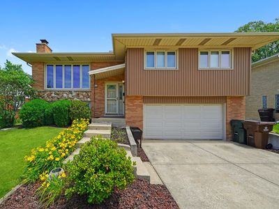 15325 Orchard Ln, Oak Forest, IL, 60452
