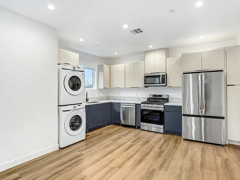 5348 Oakland St — Photo 26