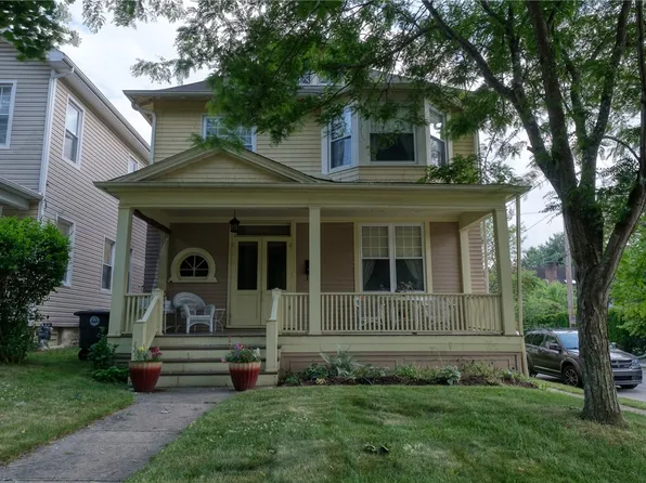 400 College Ave, Oakmont, PA 15139