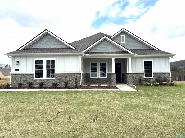 8120 Goose Ridge Dr, Owens Cross Roads, AL 35763