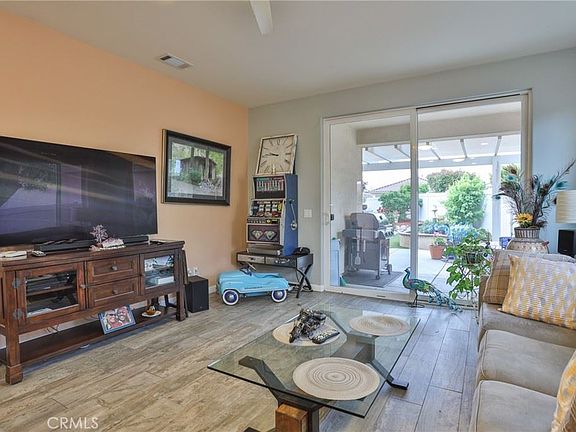 4th image of 1639 Snowberry Rd