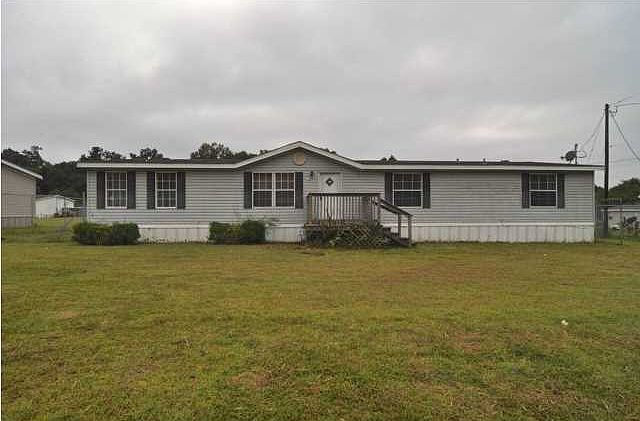 1st image of 145 Stillwater Dr