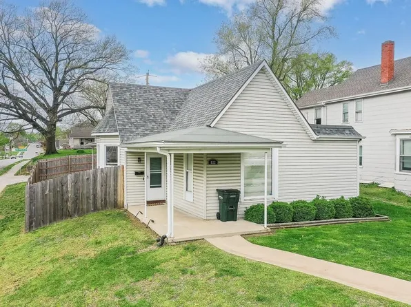 822 Columbia Ave, Leavenworth, KS 66048