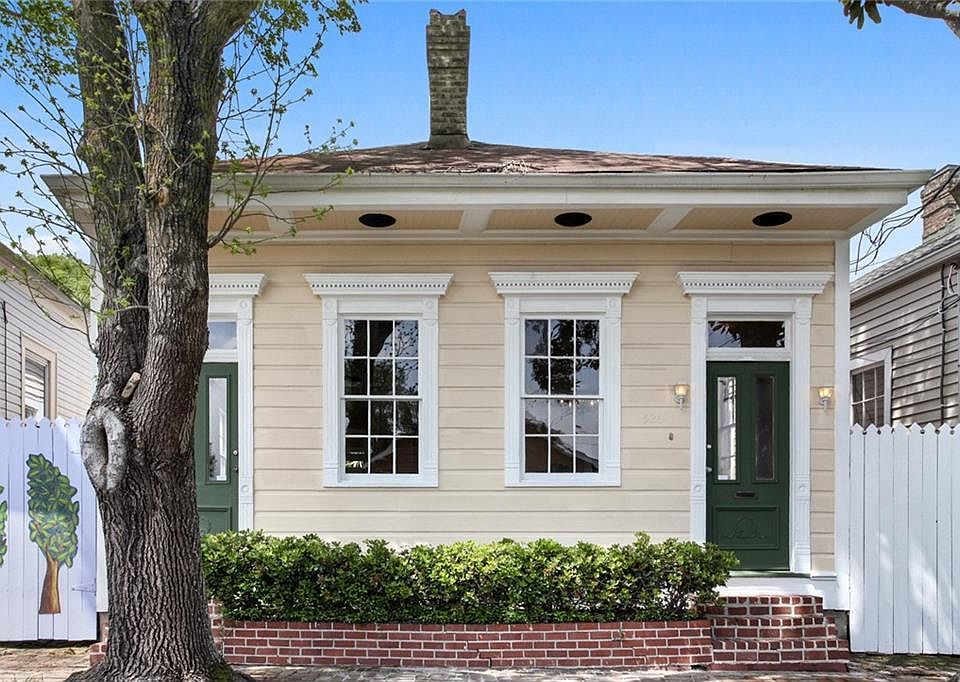 1st image of 526 Leontine St