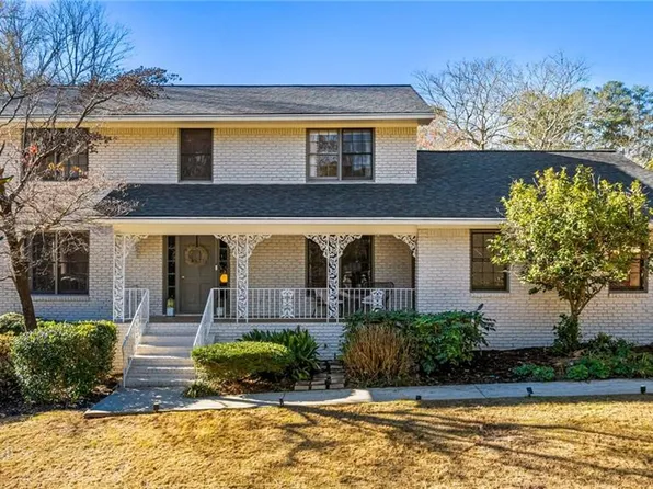 2624 Whiteleigh Dr NE, Atlanta, GA 30345