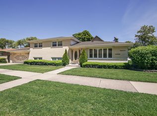 9201 Luna Ave, Morton Grove, IL 60053