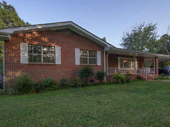 3rd image of 9003 Lake Carolyn Ln