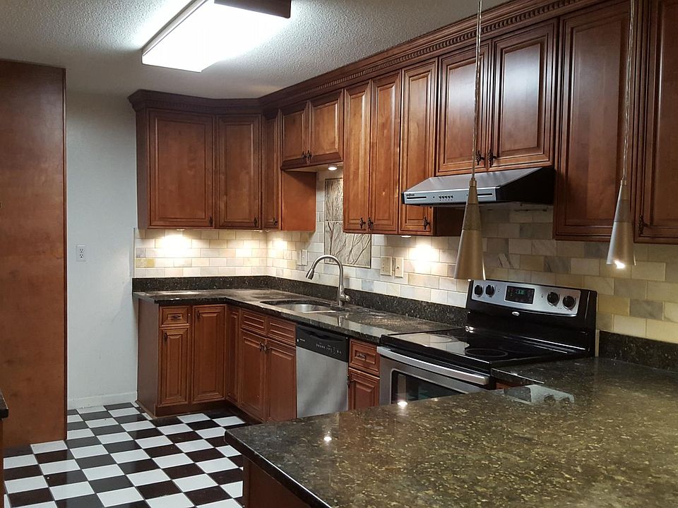 1st image of 8340 Greensboro Dr APT 424