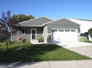 1517 28 1/2 Ave S, Fargo, ND 58103