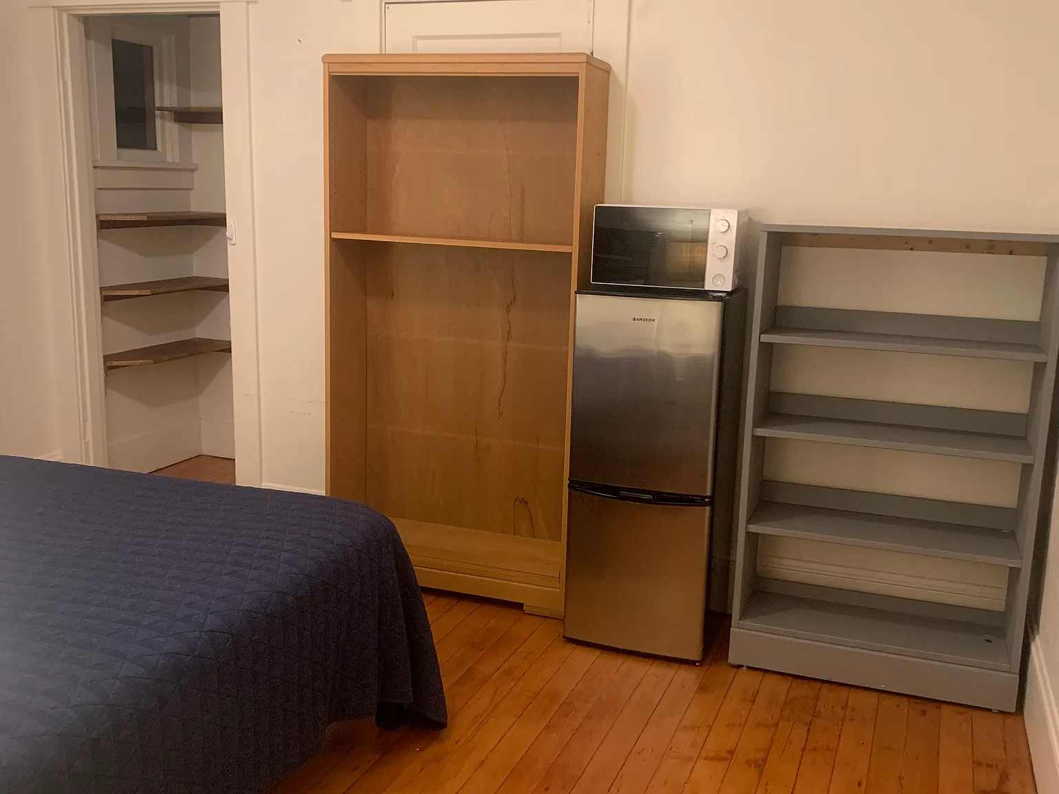 5 bed, 2045 sqft, $750 — Photo 3