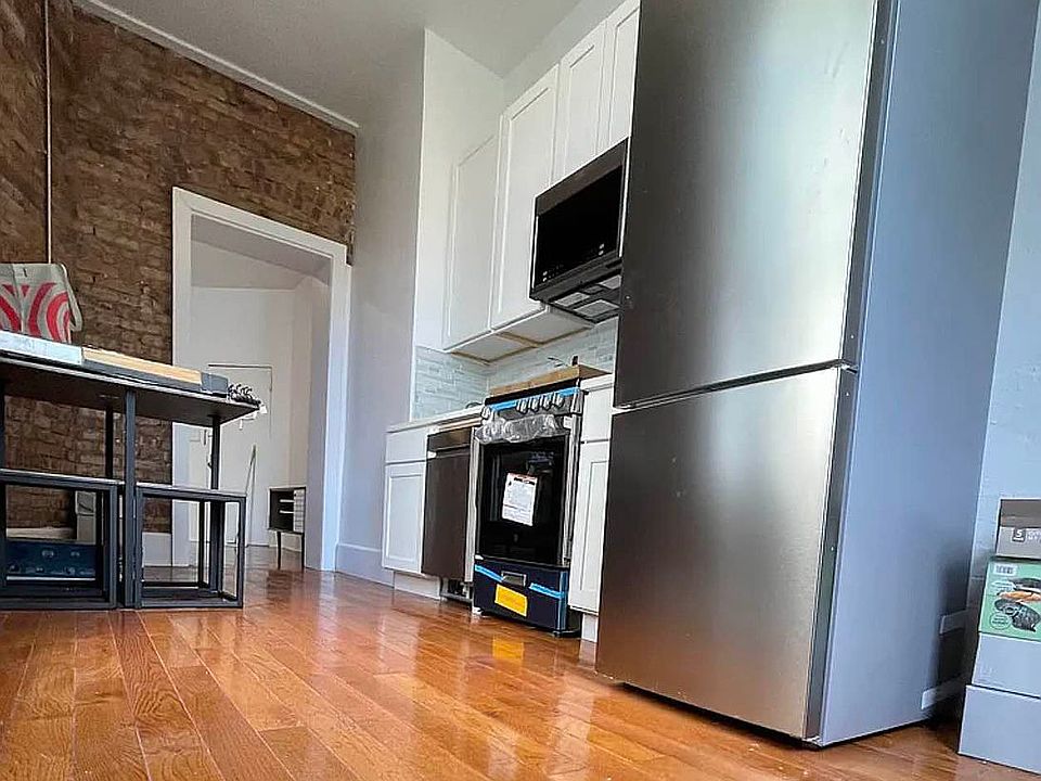 1st image of 198 Court St #1
