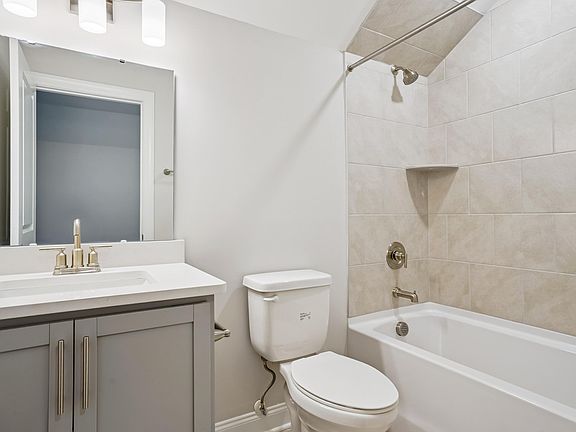 3rd image of 4921 Theater Way