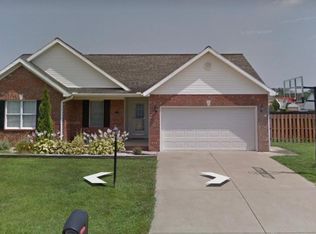 4435 Strathmoor Dr, Evansville, IN 47711